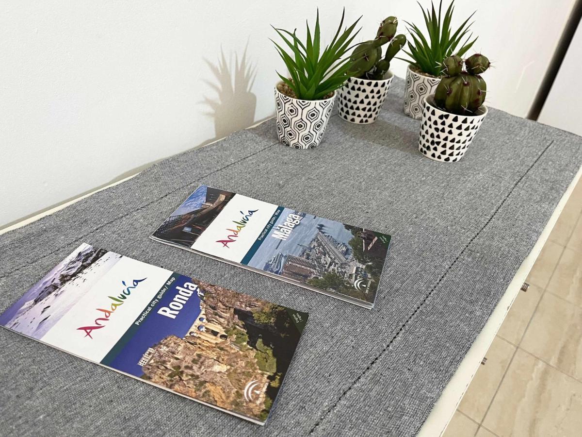 Apt Historic Center Malaga Free Parking מראה חיצוני תמונה