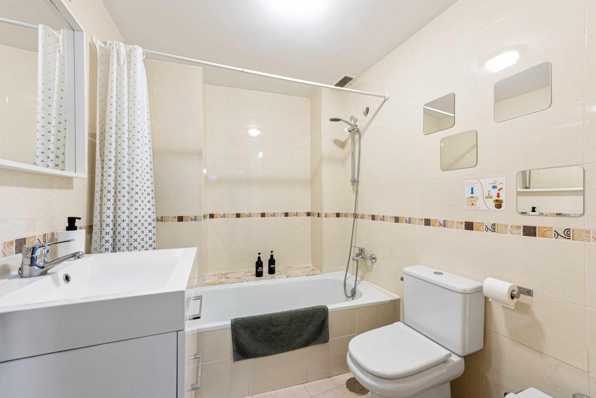 Apt Historic Center Malaga Free Parking מראה חיצוני תמונה